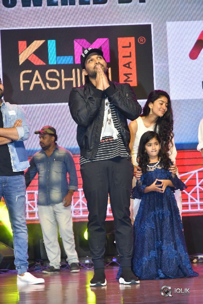 Padi-Padi-Leche-Manasu-Movie-Pre-Release-Event